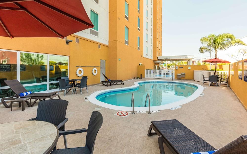 Hampton By Hilton Queretaro Tecnologico Querétaro Exterior foto